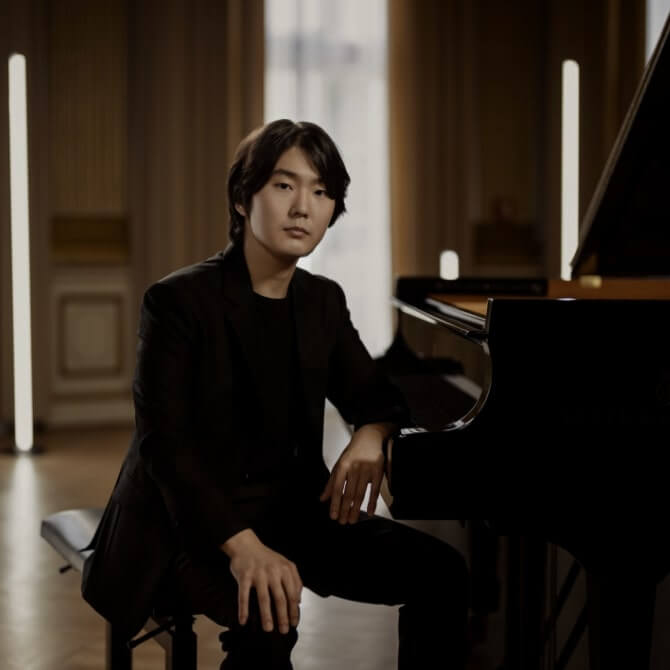 Pianist Cho Seong-jin